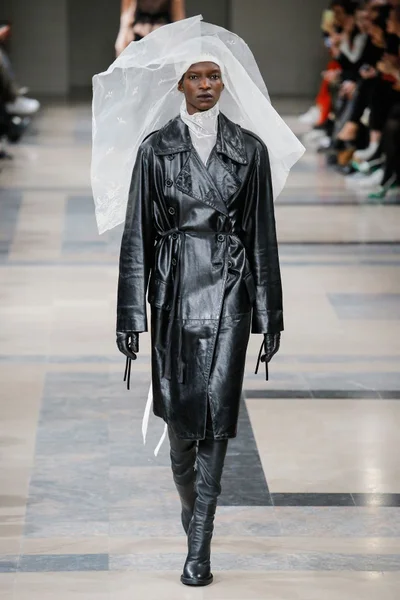 Look 6